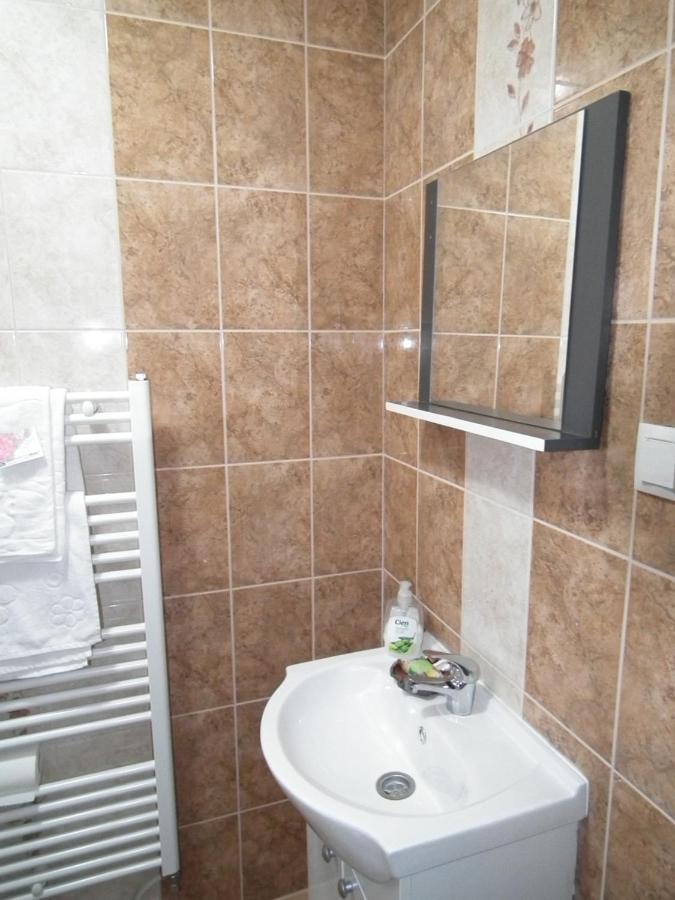 Kalmi Vendégház Corund  Esterno foto